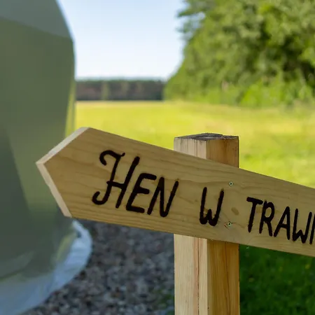 Tente de luxe Glamping Hen W Trawie