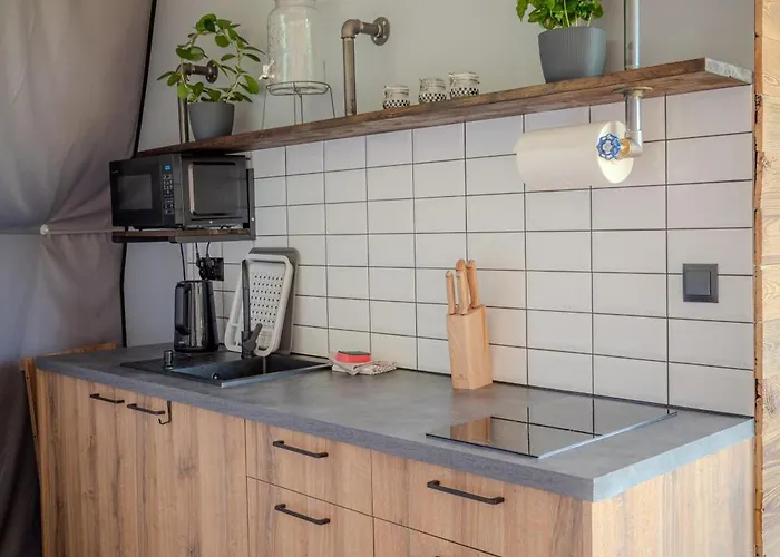 Glamping Hen W Trawie Lyxtält *