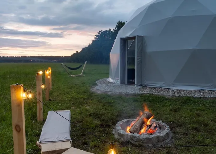 Glamping Hen W Trawie * Karwienskie Bloto Drugie